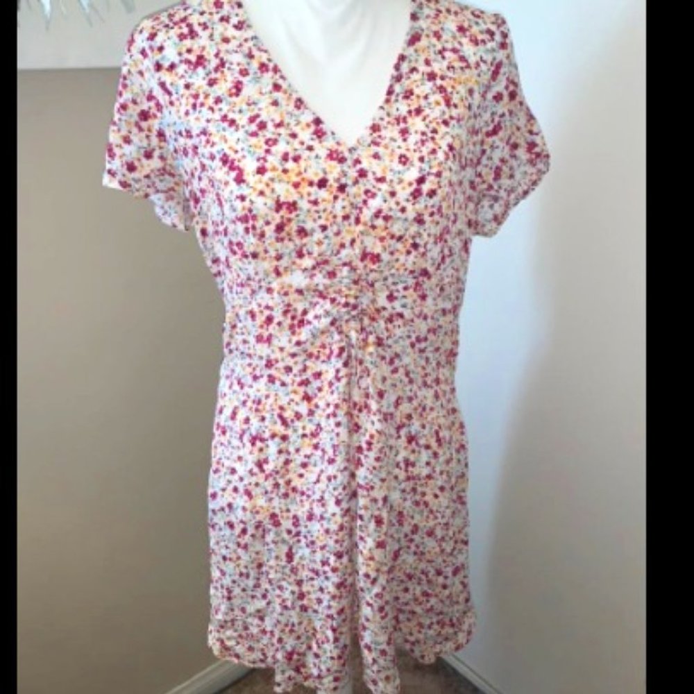 Pretty Floral Flowy Dress Medium